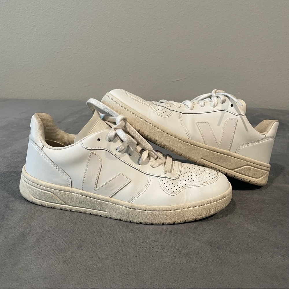 Veja V-10 Shoes Womens 10 Full White Sneakers Designer Low Top